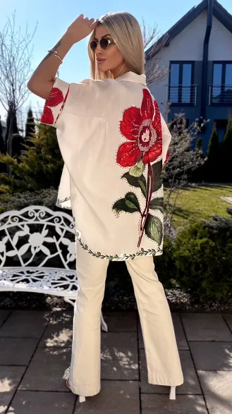 Asymetryczna lniana koszula ECRU z czerwonym kwiatem ONE SIZE - R945