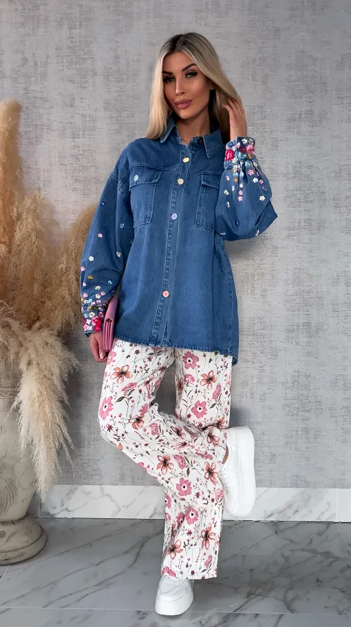 Niebieska katana jeansowa z kolorowymi haftowanymi kwiatami ONE SIZE - R643