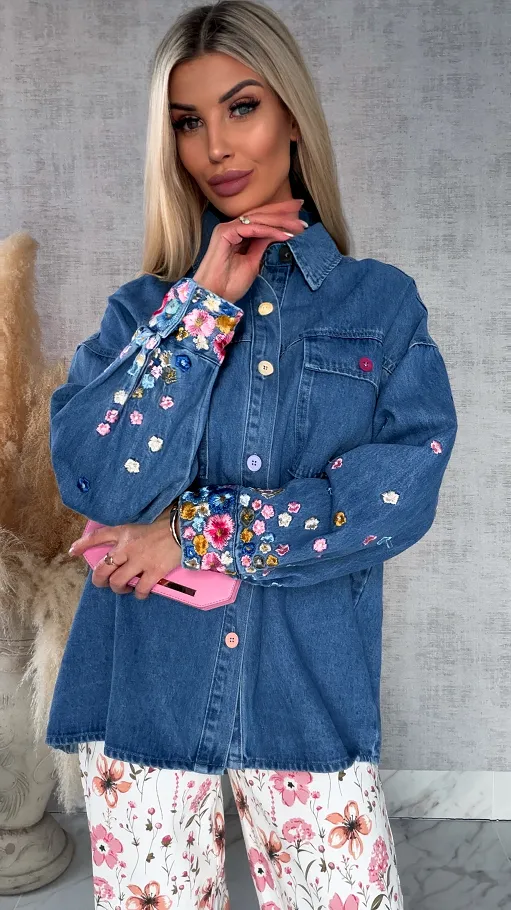 Niebieska katana jeansowa z kolorowymi haftowanymi kwiatami ONE SIZE - R643