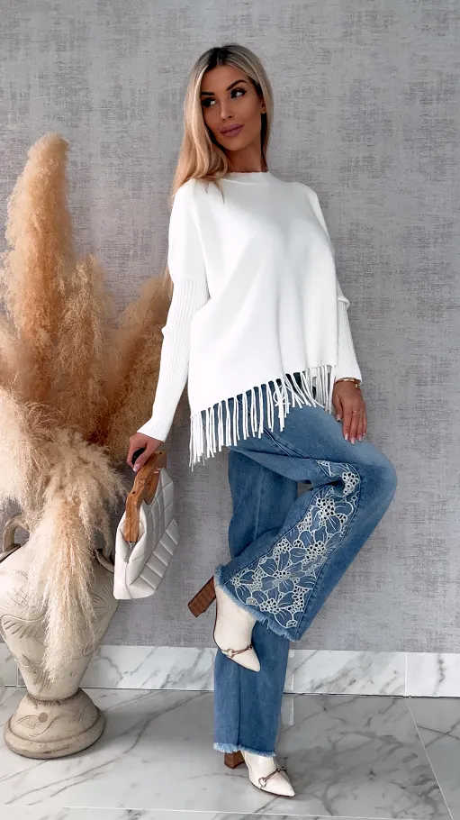 Gładki sweter ECRU z frędzlami ONE SIZE wiskoza - R650