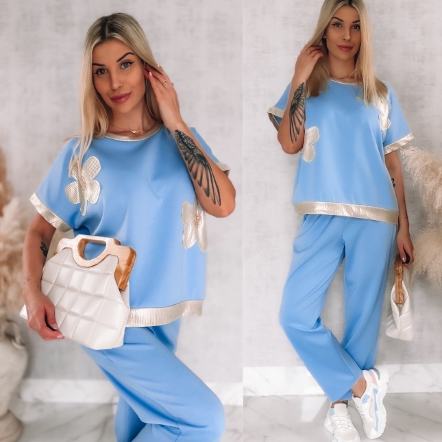 Idealny niebieski komplet dresowy ze złotymi dodatkami ONE SIZE - R955