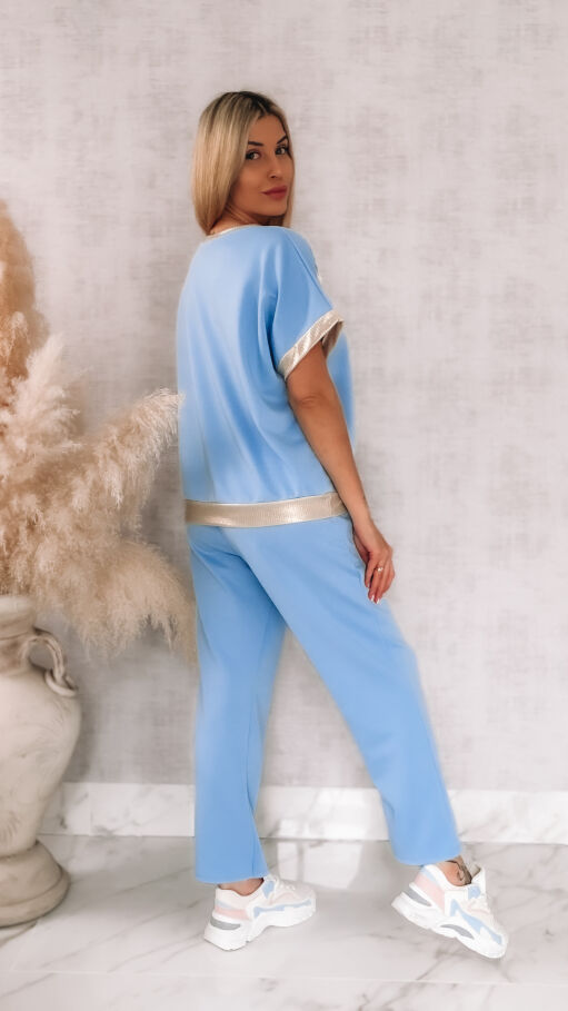 Idealny niebieski komplet dresowy ze złotymi dodatkami ONE SIZE - R955