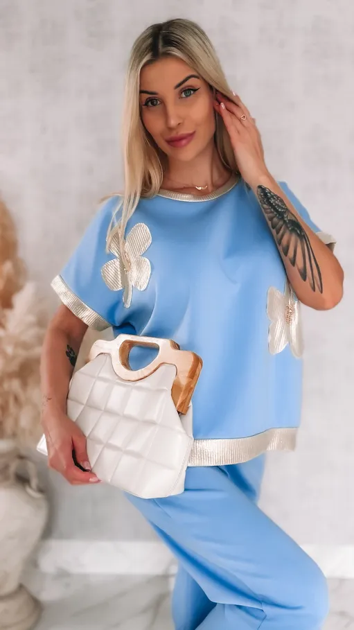 Idealny niebieski komplet dresowy ze złotymi dodatkami ONE SIZE - R955