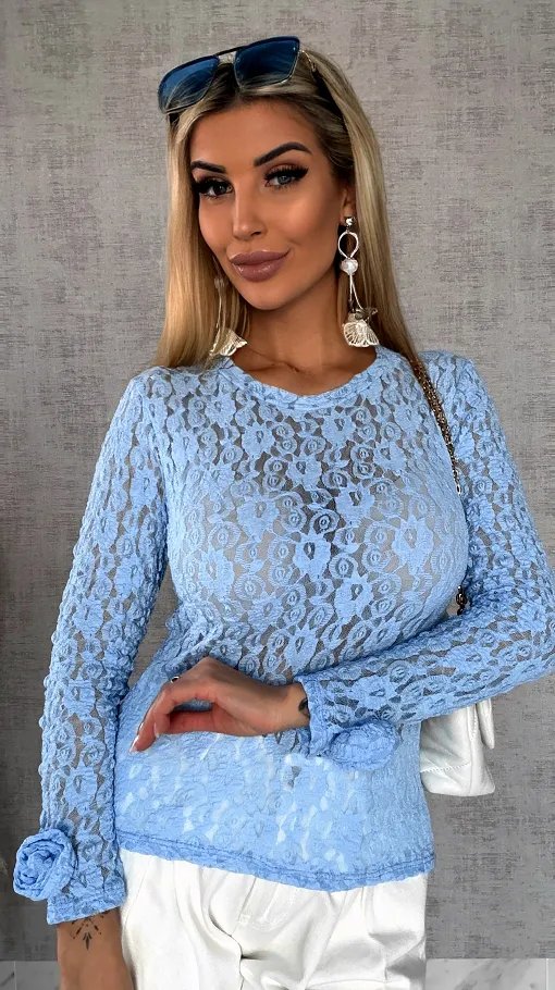 Niebieska bluzka z koronki z różami na rękawach ONE SIZE - R558B