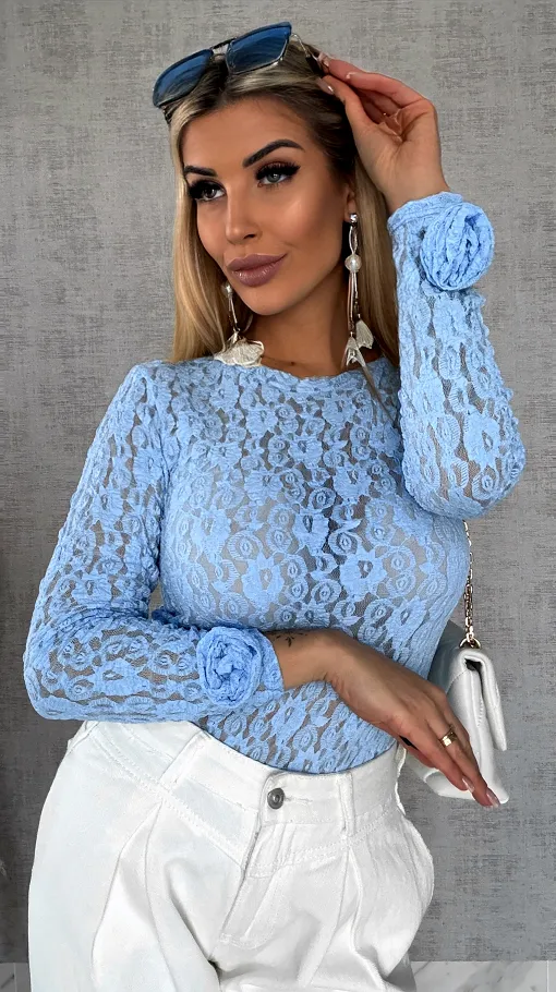 Niebieska bluzka z koronki z różami na rękawach ONE SIZE - R558B