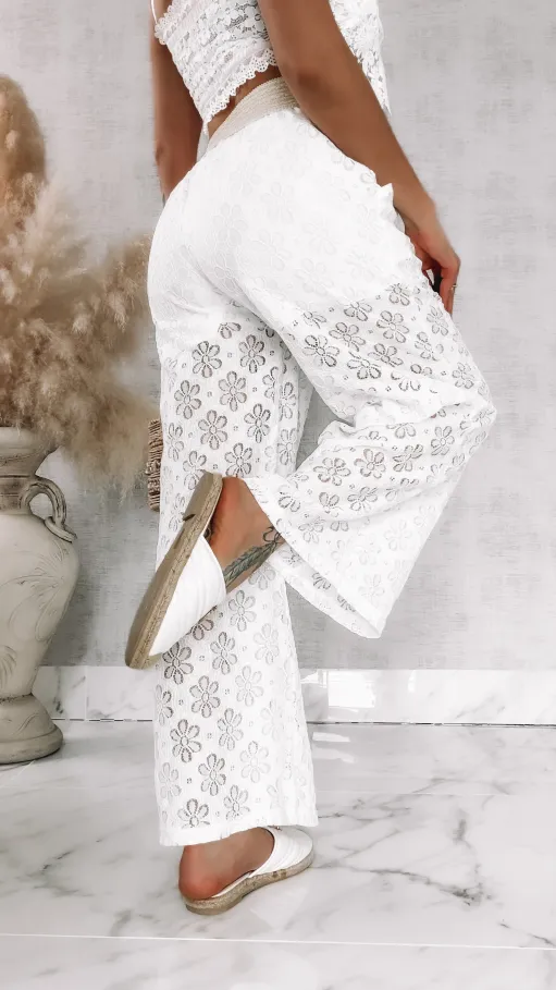 Białe koronkowe spodnie w stylu boho ONE SIZE - R934