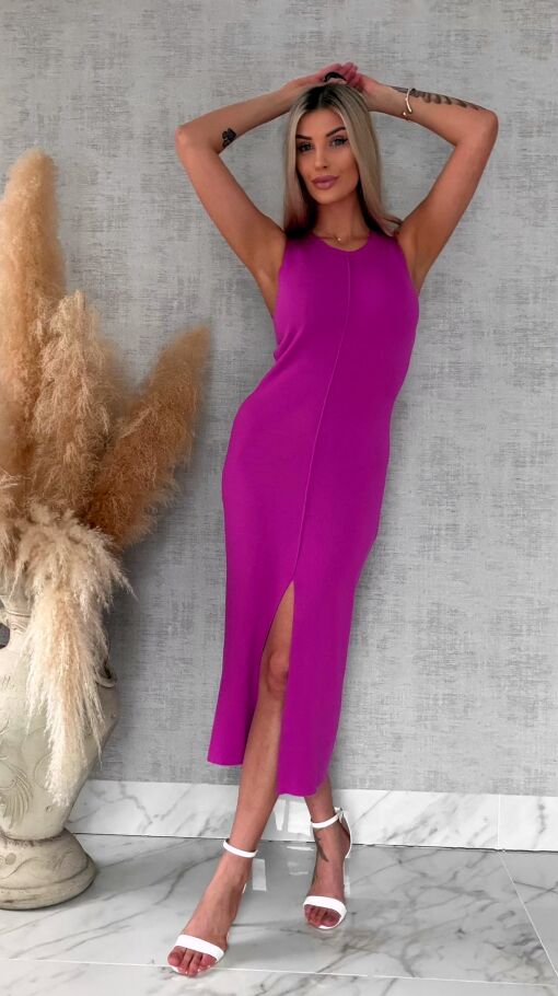 Elastyczna sukienka dzianinowa z rozcięciem z przodu ONE SIZE fuksja - R577