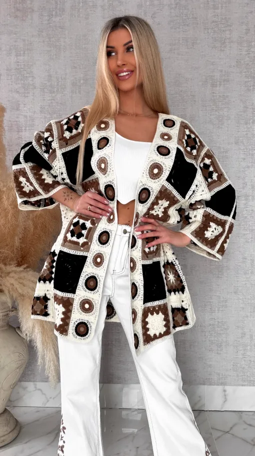 Wiosenna szydełkowa narzutka ONE SIZE brązowa - R645C