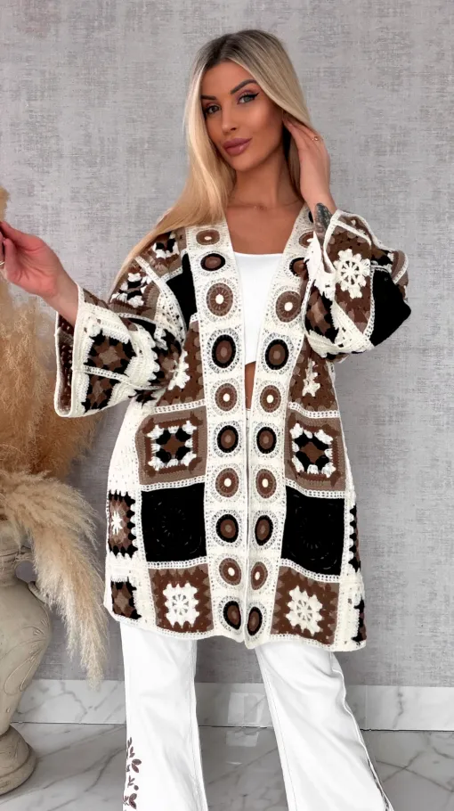 Wiosenna szydełkowa narzutka ONE SIZE brązowa - R645C