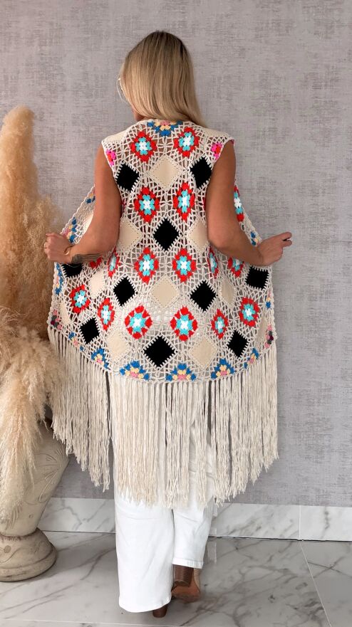 Oryginalna beżowa narzutka BOHO kamizelka z frędzlami ONE SIZE - R701B