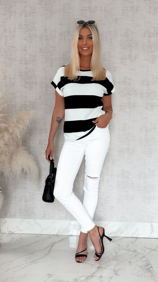Bawełniana bluzka T-SHIRT w czarne pasy ONE SIZE - S088A