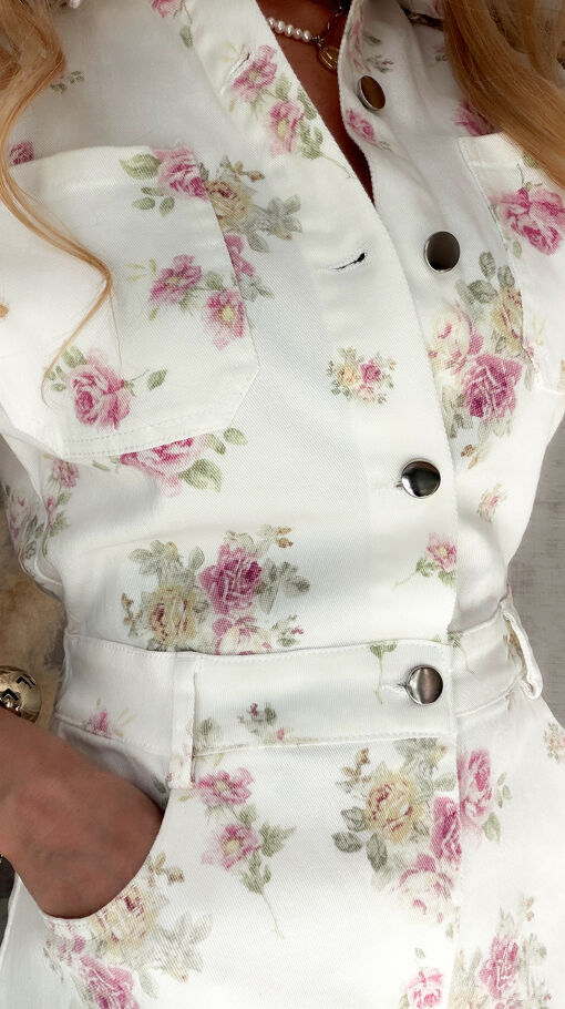 Jeansowy kombinezon w delikatne kwiaty super elastyczny WHITE JEANS - S077