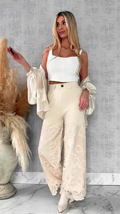 Super dzianinowe spodnie z koronkowymi nogawkami BEŻOWE - R728