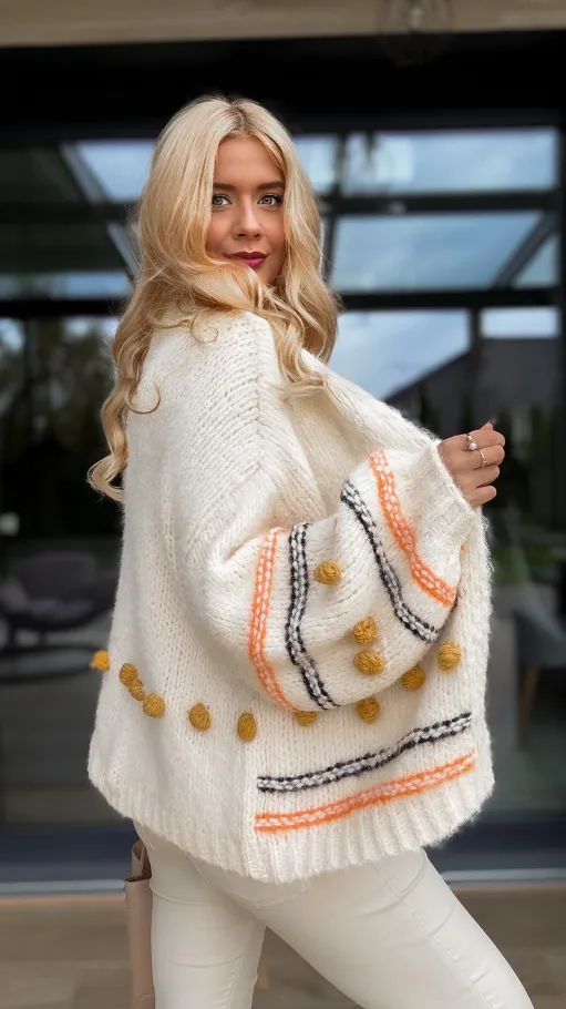 Jesienny sweter kardigan w kolorze ecru ONE SIZE - R145