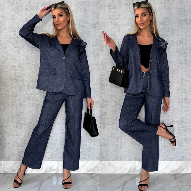 Elegancki granatowy komplet z broszką żakiet + spodnie - R545