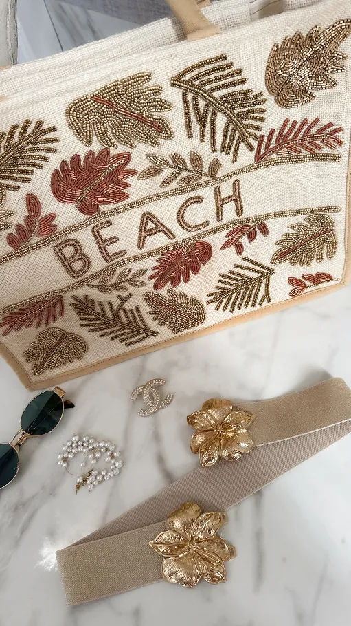 Elastyczny pasek ze złotą nitką i metalową klamrą w kształcie KWIATÓW - P660