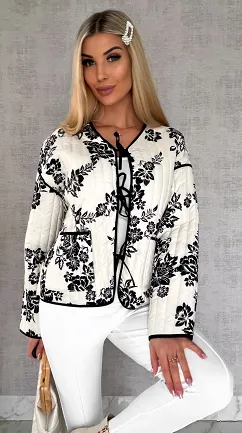 Wiosenny lekka kurtka wiązana ECRU z czarnymi kwiatami ONE SIZE - R438