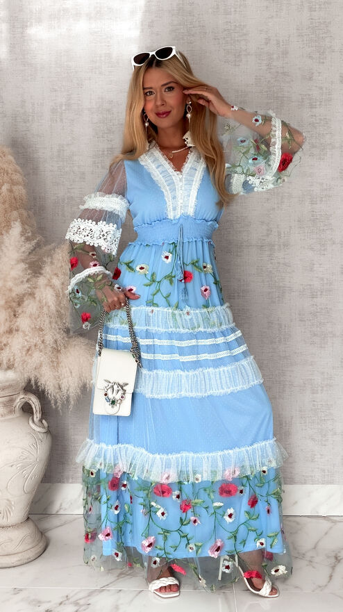 Piękna MAXI sukienka BLUE z haftowanym tiulem - S100
