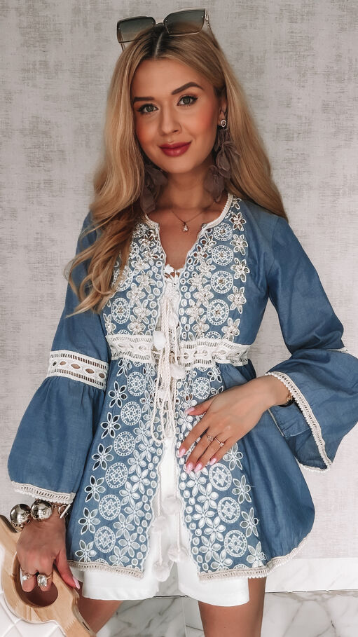 Bluzka wiązana w stylu boho z bawełny - R999