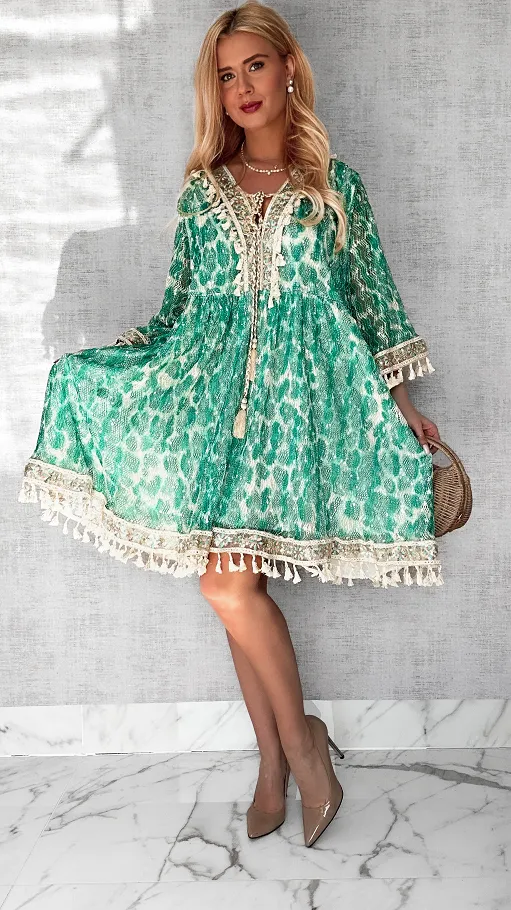 Luźna BOHO sukienka w cudownym zielonym kolorze ONE SIZE - P692A