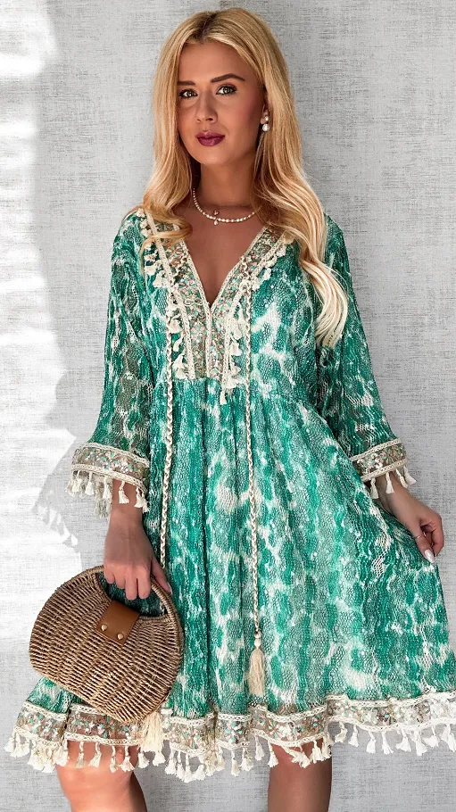 Luźna BOHO sukienka w cudownym zielonym kolorze ONE SIZE - P692A