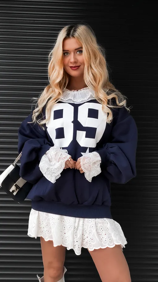 Luźna bawełniana bluza z koronką ONE SIZE granatowa - R380