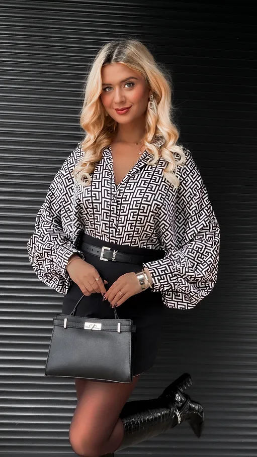 Luźna biało-czarna koszula w stylu nietoperz ONE SIZE - R370