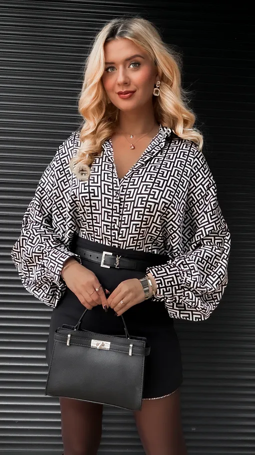 Luźna biało-czarna koszula w stylu nietoperz ONE SIZE - R370