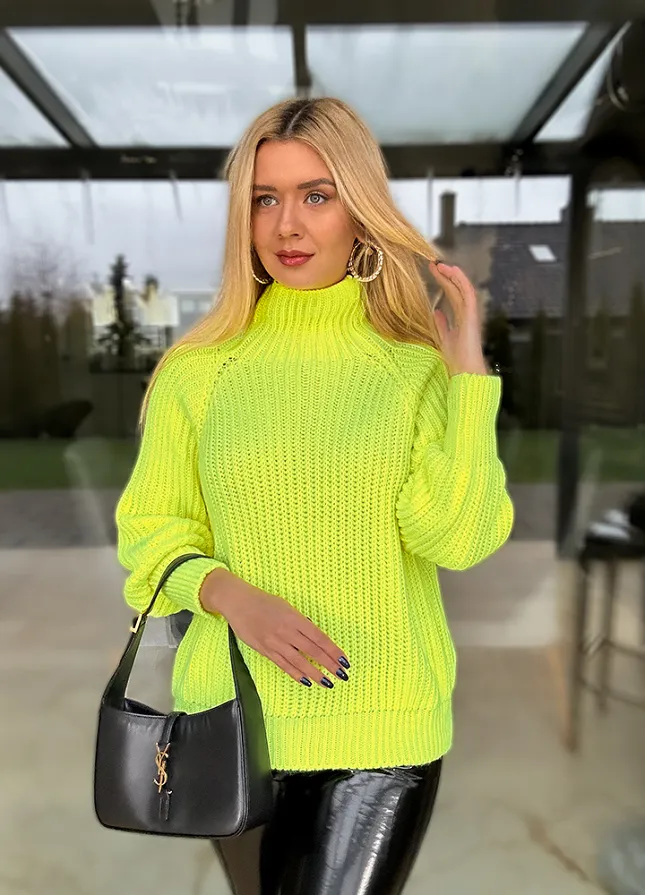 Klasyczny sweter OVERSIZE z golfem NEON - M461C