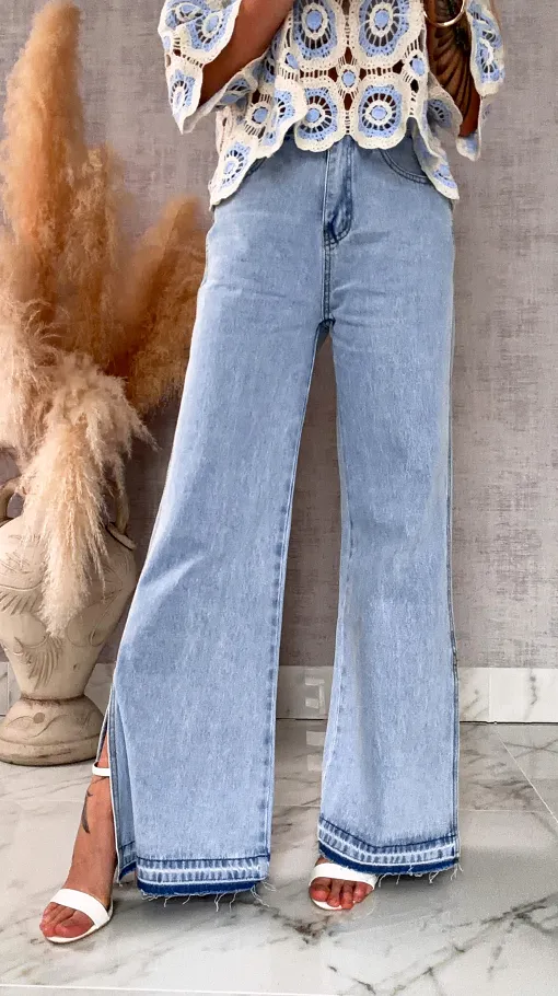 Super spodnie jeansowe z rozcięciami na nogawkach BLUE JEANS - R500A