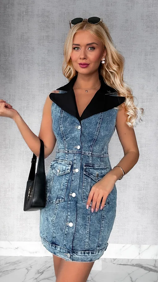 Ekskluzywna sukienka jeansowa z krótką czarną marynarką - P365