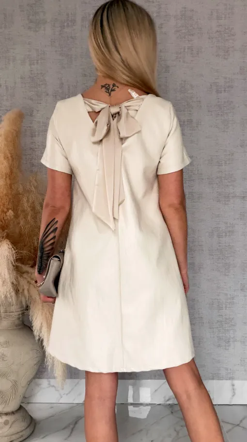 Beżowa sukienka z eko skóry z wiązaniem ONE SIZE - R544