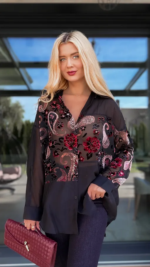 Czarna koszula w bordowe satynowe kwiaty ONE SIZE - R098A