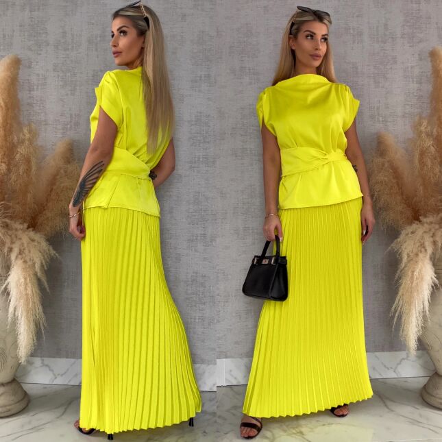 Elegancki satynowy komplet bluzka + maxi spódnica plisowana ONE SIZE kanarkowy - R667