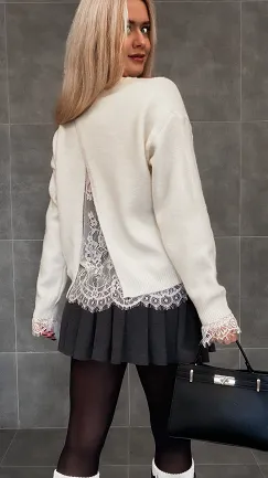 Elegancki sweter ECRU z koronką ONE SIZE - R338A