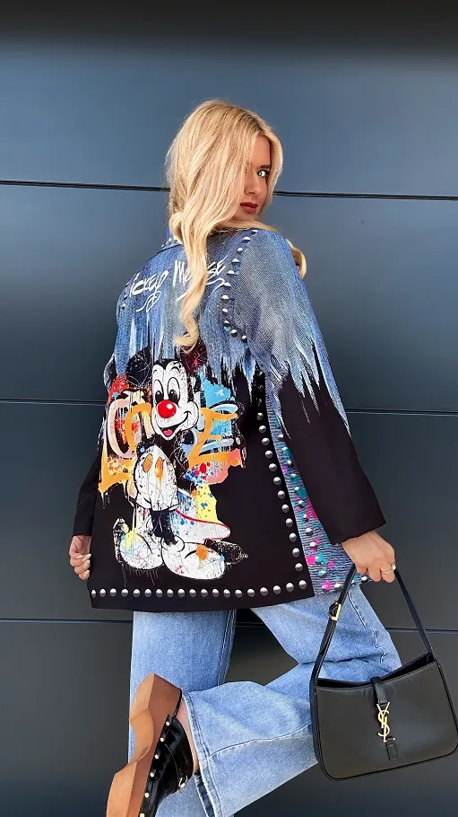 Jesienna marynarka w jeansowy princie z bajkowym motywem OVERSIZE - R029