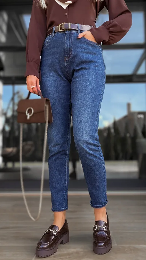 Super elastyczne spodnie jeansowe MOM FIT z paskiem - R132