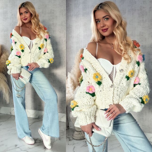 Ekskluzywny grubo pleciony sweter w kolorowe kwiaty ONE SIZE - R414