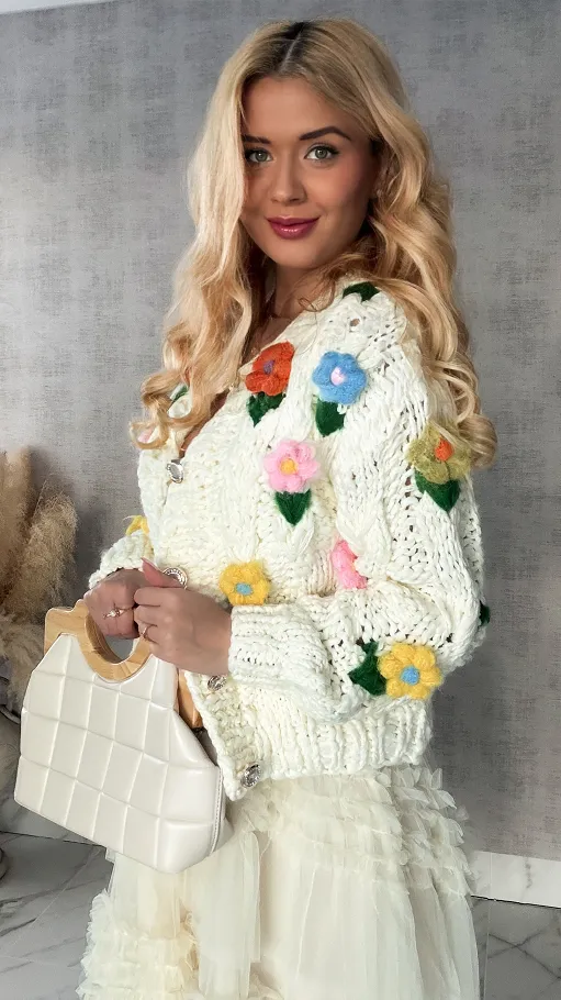 Ekskluzywny grubo pleciony sweter w kolorowe kwiaty ONE SIZE - R414