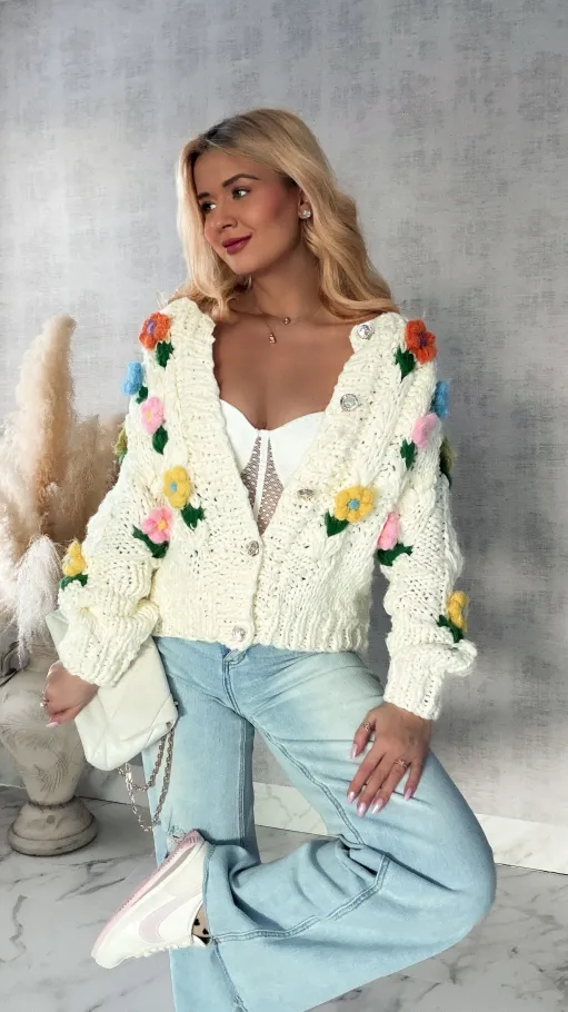 Ekskluzywny grubo pleciony sweter w kolorowe kwiaty ONE SIZE - R414