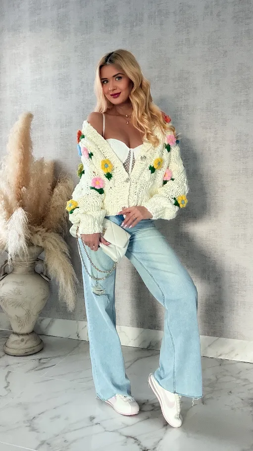 Ekskluzywny grubo pleciony sweter w kolorowe kwiaty ONE SIZE - R414