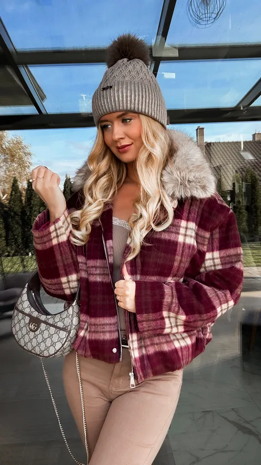Modowa kurtka flanelowa w bordową kratę z futerkiem ONE SIZE - R248A