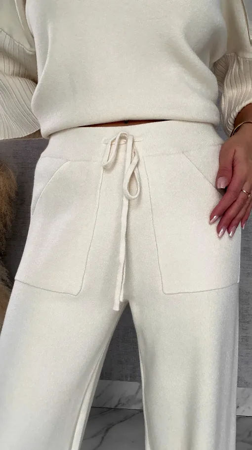 Idealny wiosenny komplet dzianinowy ECRU sweter + spodnie ONE SIZE - R653