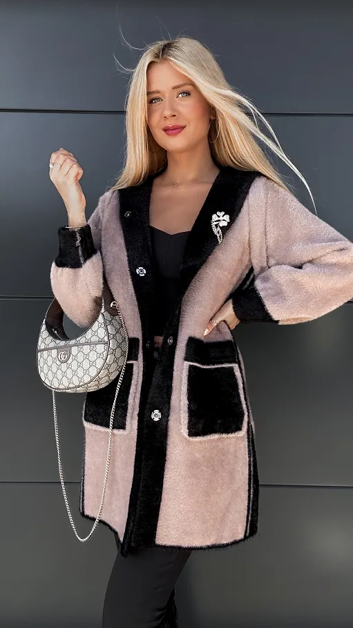 Ekskluzywny dwustronny płaszcz ALPAKA z kamizelką ONE SIZE czarny/beż - R045A