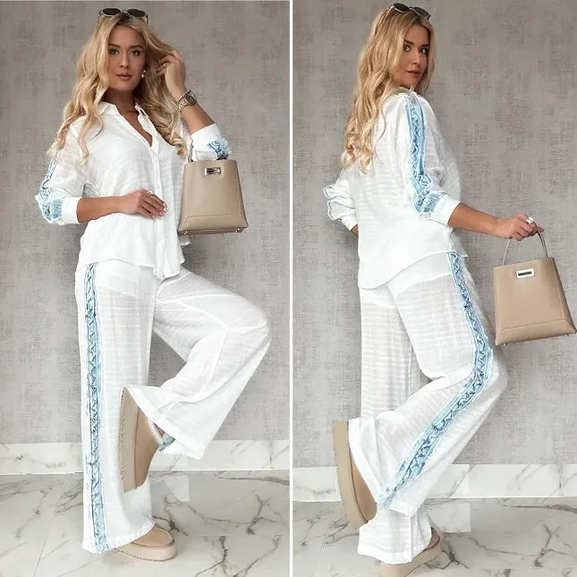 Biały wiosenny komplet MGIEŁKA z jeansowym lampasem - R567