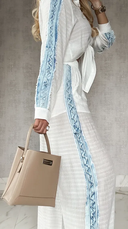 Biały wiosenny komplet MGIEŁKA z jeansowym lampasem - R567