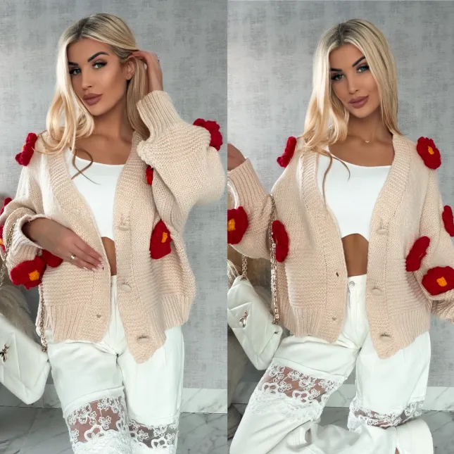 Ekskluzywny beżowy sweter kardigan w czerwone stokrotki ONE SIZE - R415A