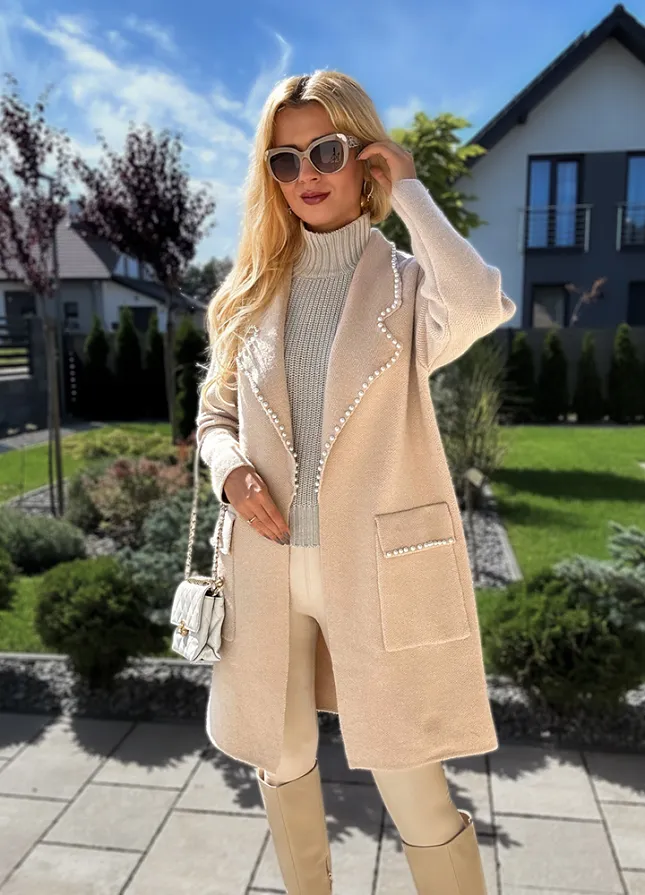 Elegancki jesienny kardigan a la płaszcz zdobiony perełkami BEŻOWY - M225
