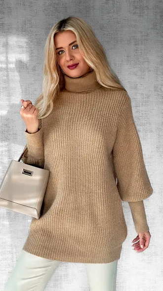 Luźny sweter TUNIKA z golfem OVERSIZE beżowy - N809A