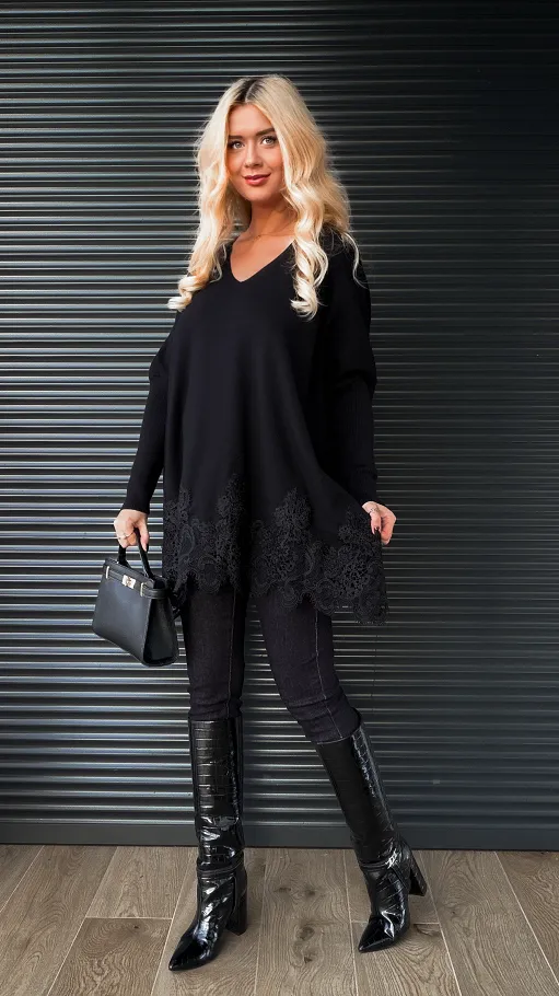 Elegancki długi sweter z koronką w kolorze CZARNY - R172B